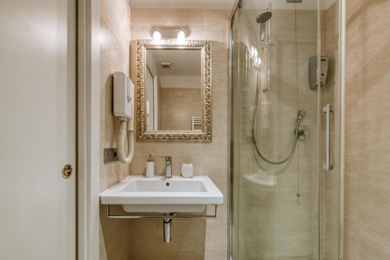 Catone Vatican Suites Roma Exterior foto